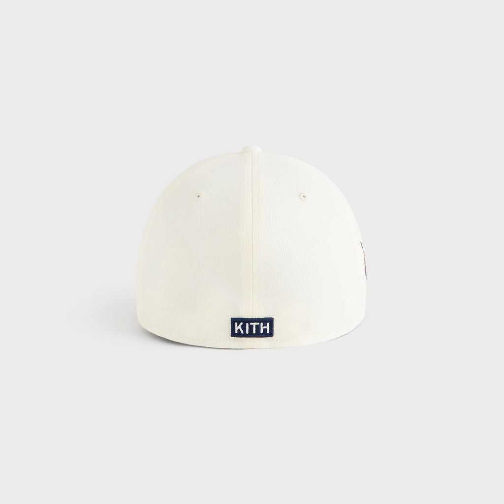 Kith & New Era for the New York Knicks Two Tone 59FIFTY Low Profile Fitted Cap - Sandrift
