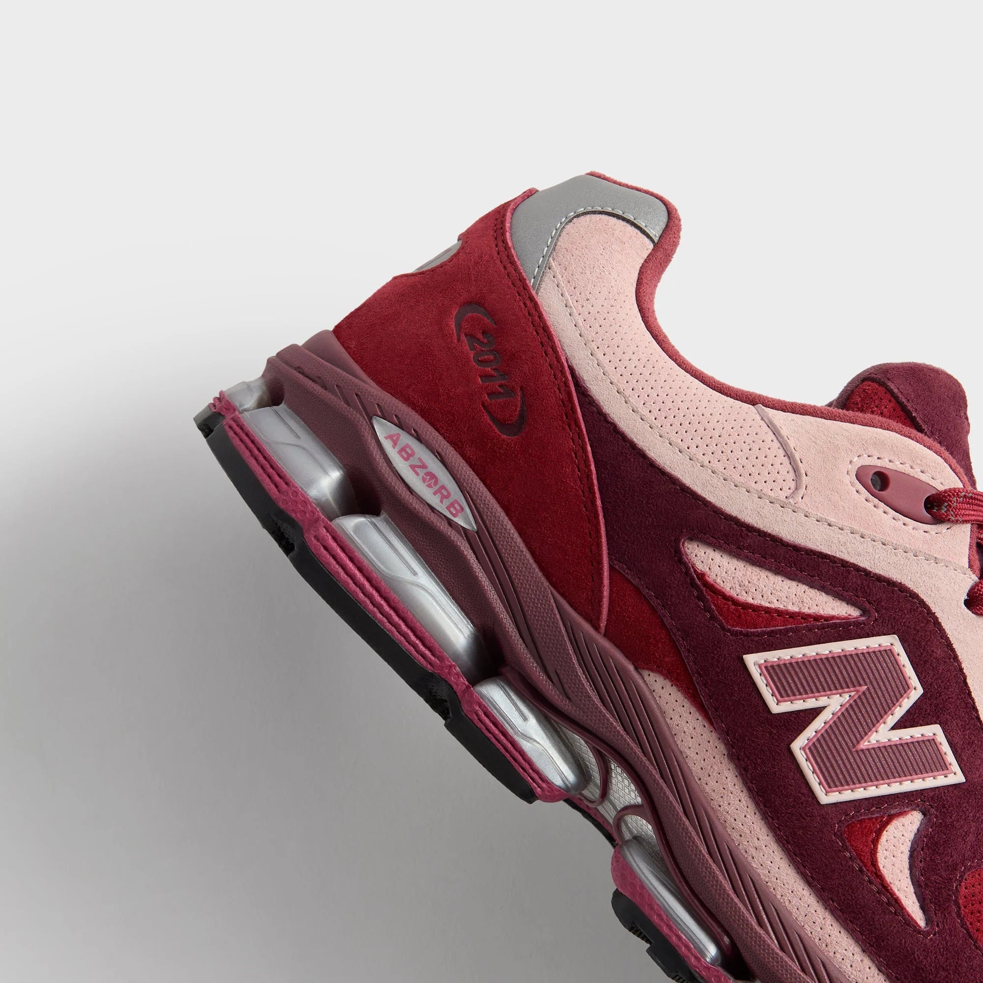 Ronnie Fieg & New Balance 2011 - Chocolate Truffle / Sepia Rose