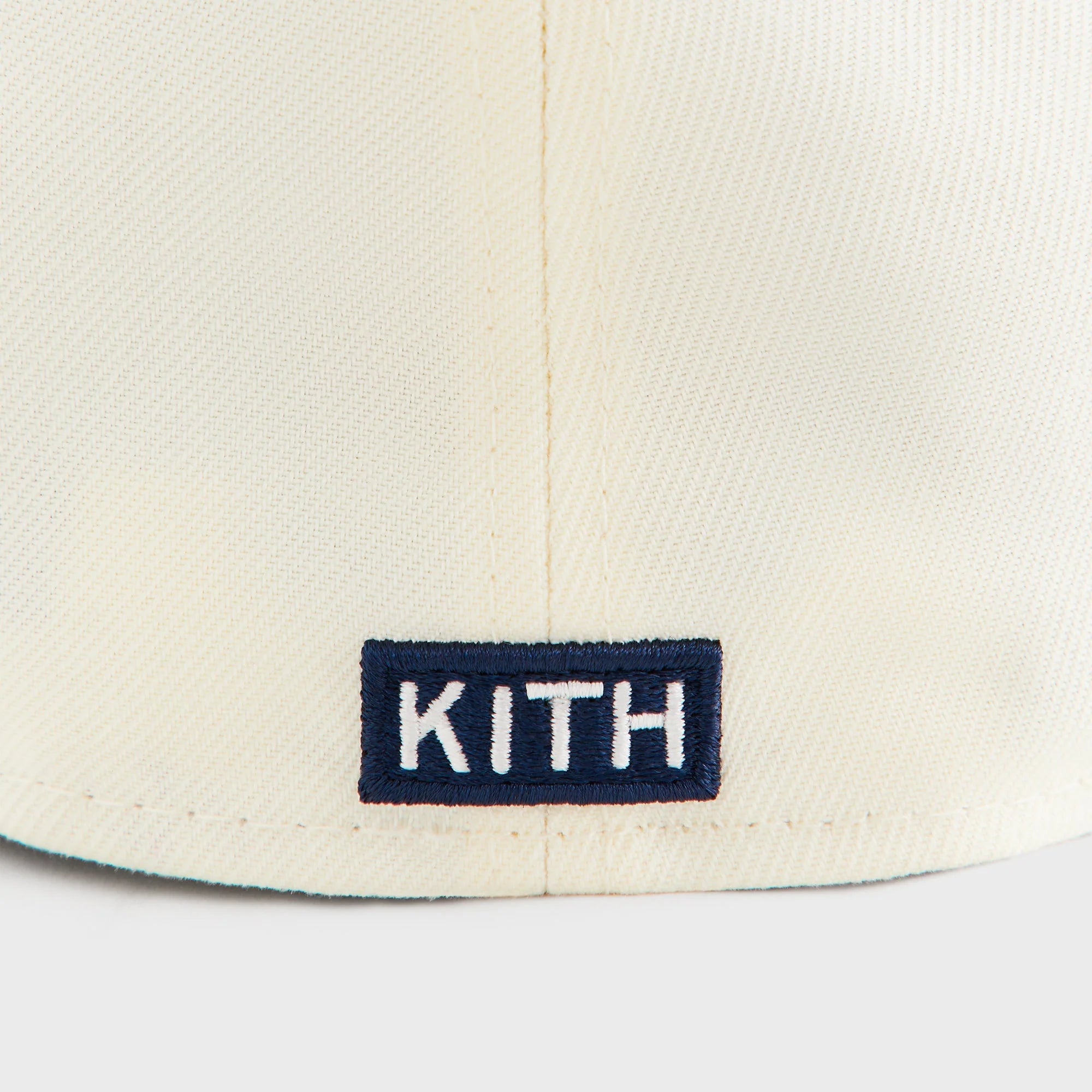Kith & New Era for the New York Knicks Two Tone 59FIFTY Low Profile Fitted Cap - Sandrift