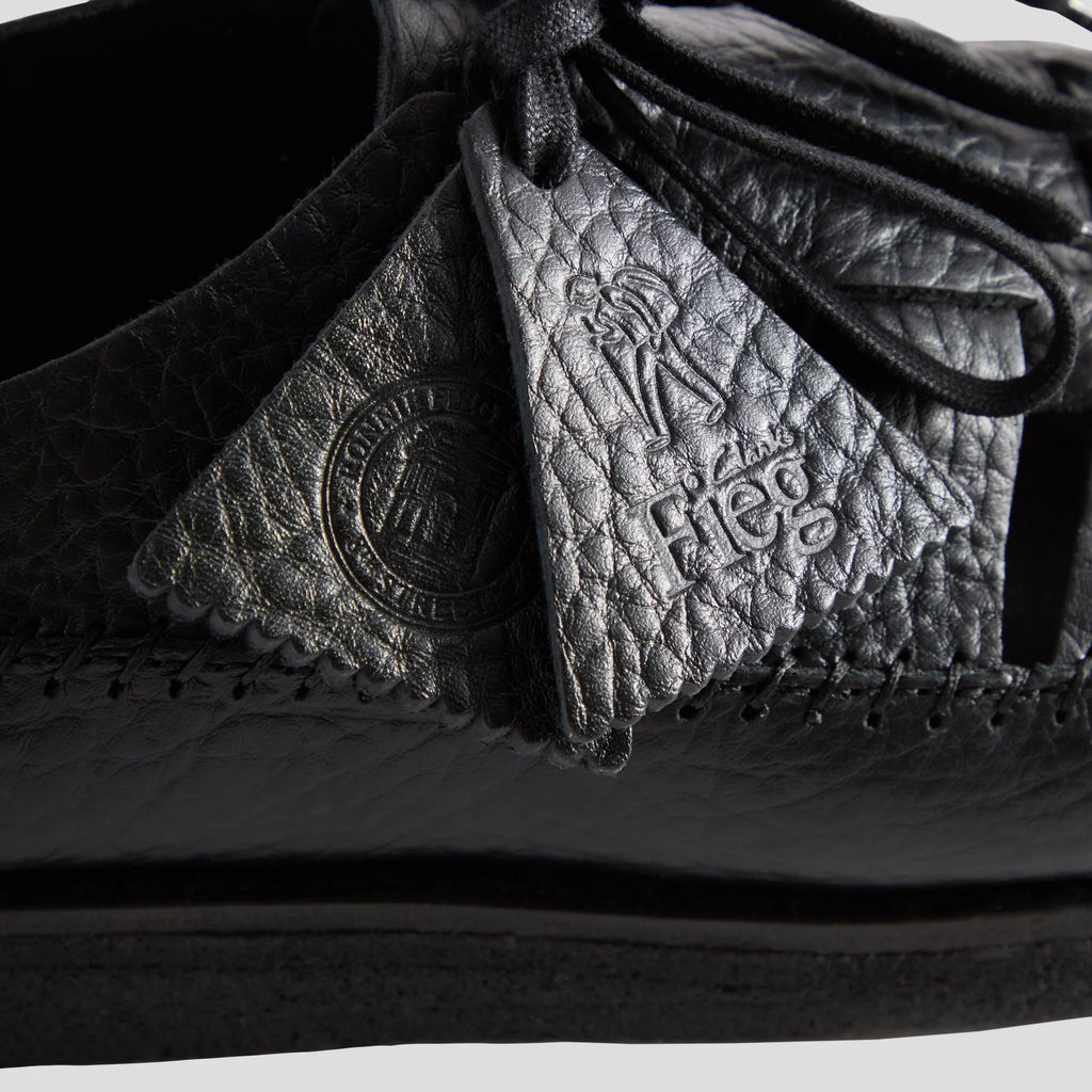 PRE-ORDER | 8th St by Ronnie Fieg for Clarks Originals Ridgevale - Black