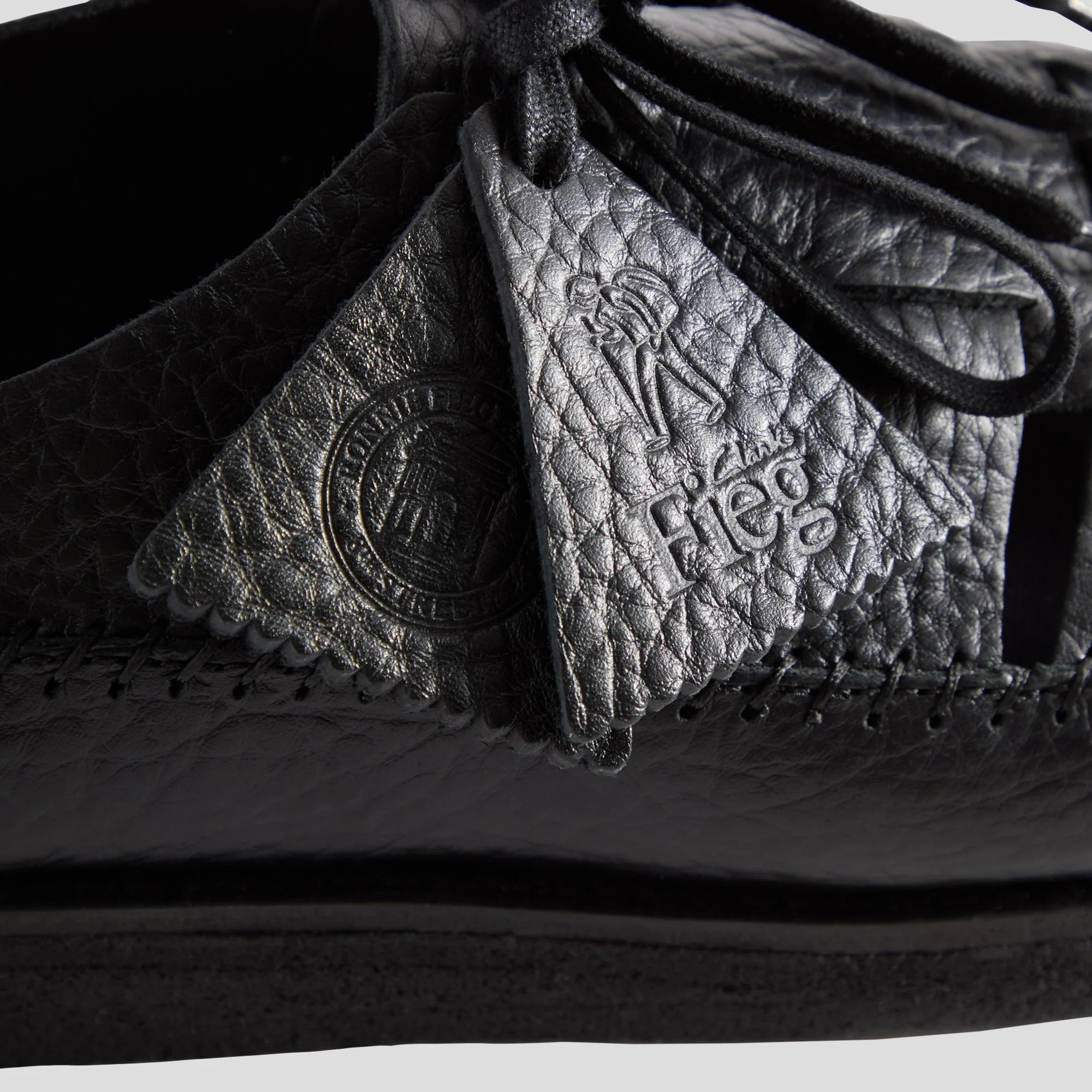 PRE-ORDER | 8th St by Ronnie Fieg for Clarks Originals Ridgevale - Black