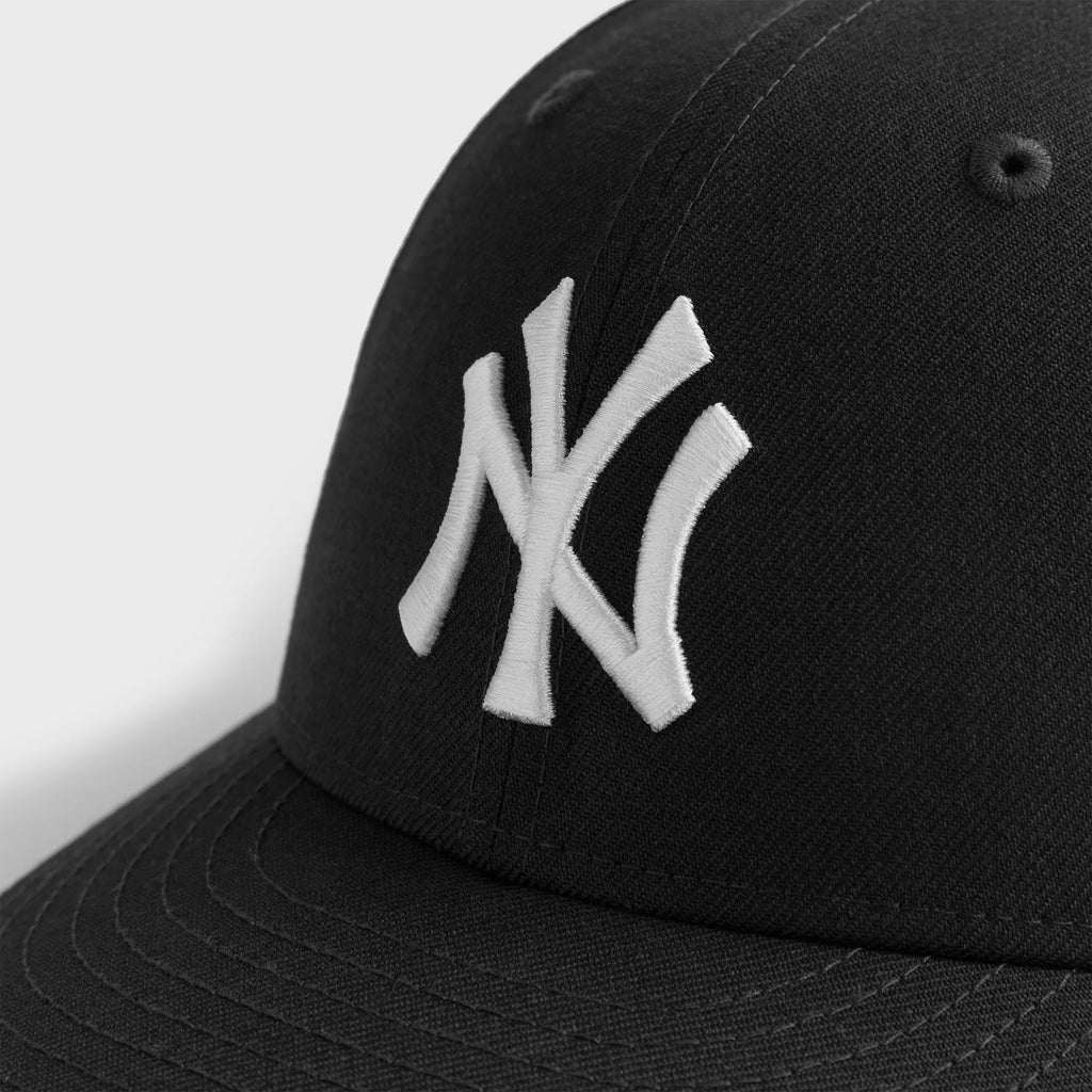 Kith & New Era for the New York Yankees 59FIFTY Low Profile Cap - Black
